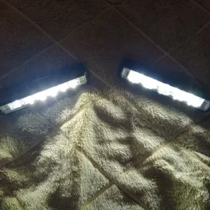 Ontvangen waterdichte fietslamp vooraan van klant L***a.