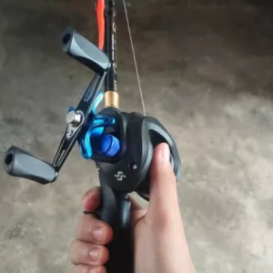 Ontvangen baitcasting vismolen van klant Aiden C.